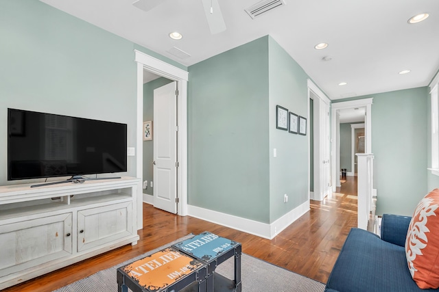 654 Flatwoods Forest Loop, Santa Rosa Beach, FL 32459 - living room with a ceiling fan, wood finished floors, and recessed lighting