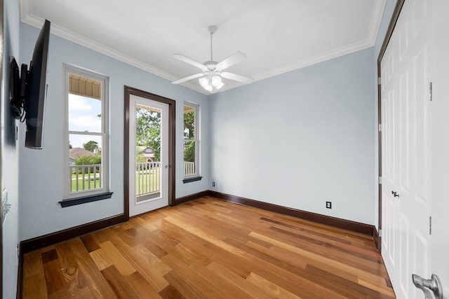 3929 Indian Springs Rd, Panama City, FL 32404 - interior space featuring ornamental molding, light wood-style floors, and ceiling fan