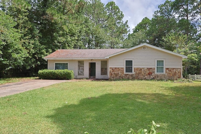 392 E Pine St, Mary Esther, FL 32569 - photo 1