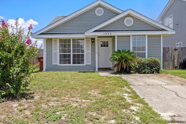 7492 Harvest Village Ct, Navarre, FL 32566 - photo 1