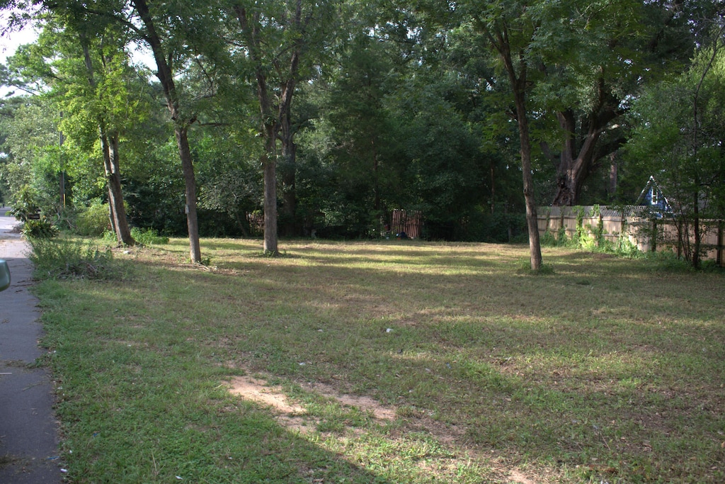 289 Cross Dr, Crestview, FL 32536 - photo 2