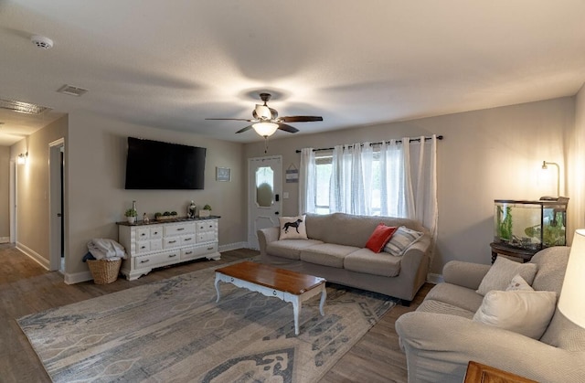 6935 Jasper St, Navarre, FL 32566 - photo 8