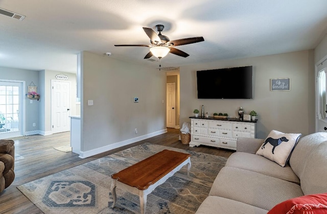 6935 Jasper St, Navarre, FL 32566 - photo 10