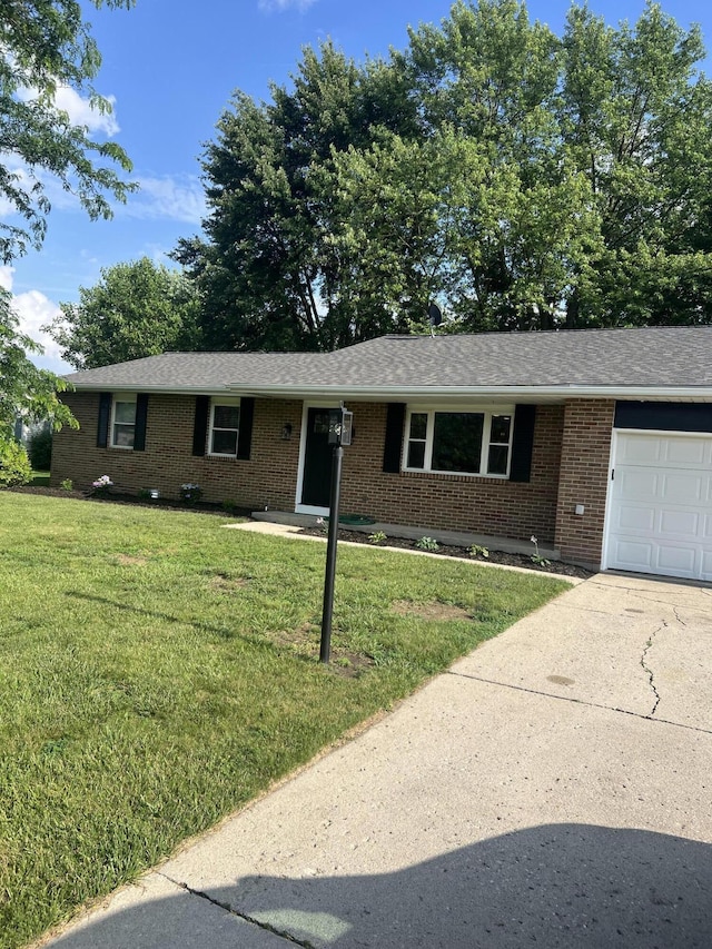 605 Arrowhead Dr, Sidney, OH 45365 - photo 2