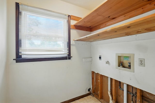 1985 Fox Run, Troy, OH 45373 - washroom with hookup for an electric dryer and washer hookup