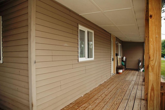 804 Robinson Ave, Kenton, OH 43326 - view of wooden terrace