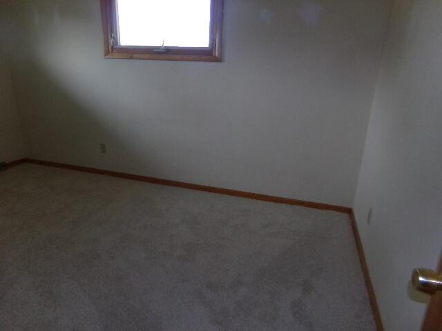 4849 Ashley Dr, Springfield, OH 45503 - photo 16
