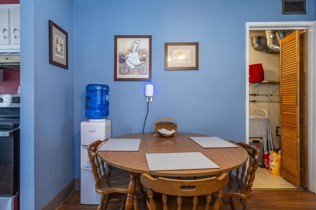 5385 Woodbine Ave, Dayton, OH 45432 - dining space featuring wood finished floors
