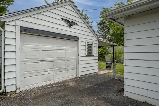 5385 Woodbine Ave, Dayton, OH 45432 - detached garage with asphalt driveway