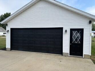 310 E State St, Botkins, OH 45306 - photo 2