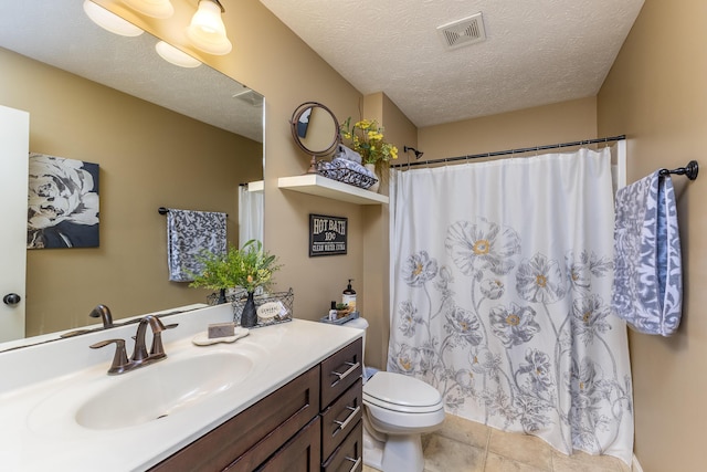 725 Loxley Ln, Troy, OH 45373 - bathroom with vanity, toilet, a shower with curtain, and a textured ceiling