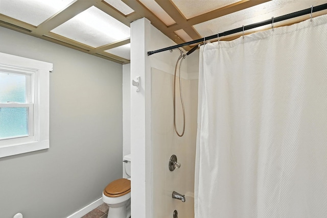 11372 Kickapoo Path, Lakeview, OH 43331 - bathroom featuring shower / tub combo with curtain and tile patterned floors