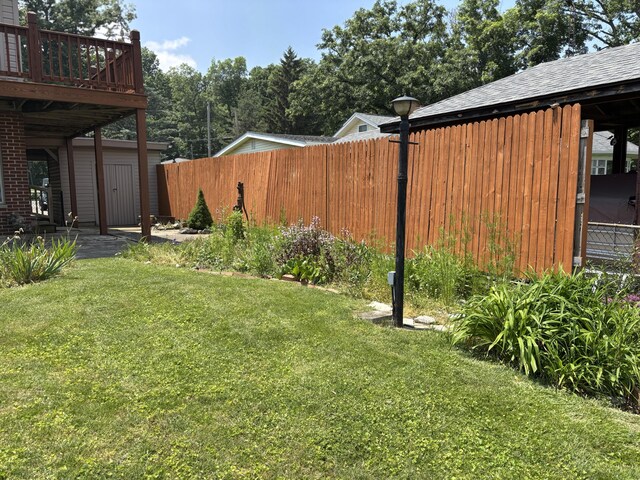 10989 Seminole Shore Dr, Huntsville, OH 43324 - view of yard