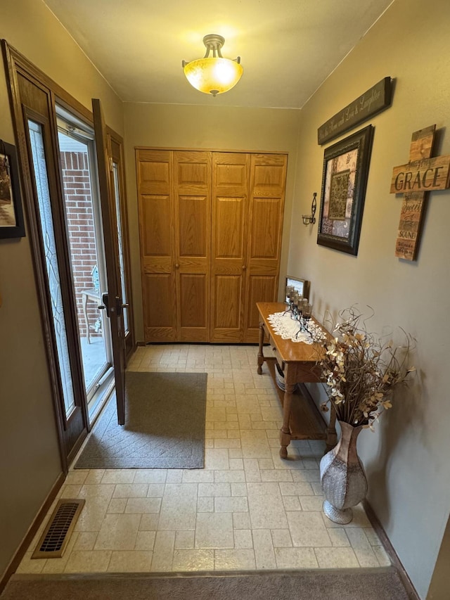612 S Main St, Saint Marys, OH 45885 - entryway with baseboards