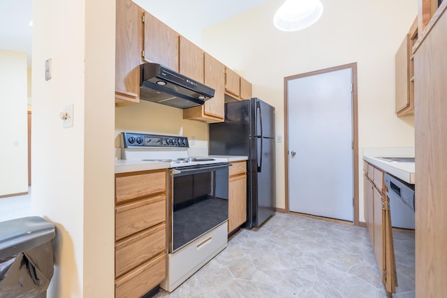 1534 Cross Pointe Cir, Bellefontaine, OH 43311 - kitchen with electric stove, extractor fan, freestanding refrigerator, light countertops, and light brown cabinetry
