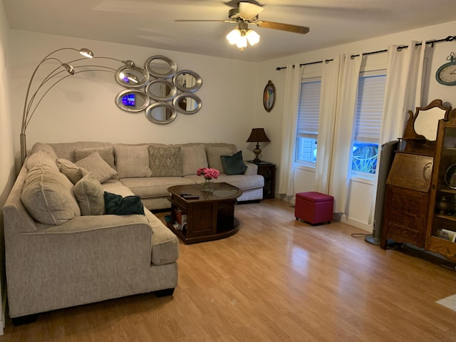 6645 Oak Dr, Celina, OH 45822 - living room with light wood-style floors and ceiling fan