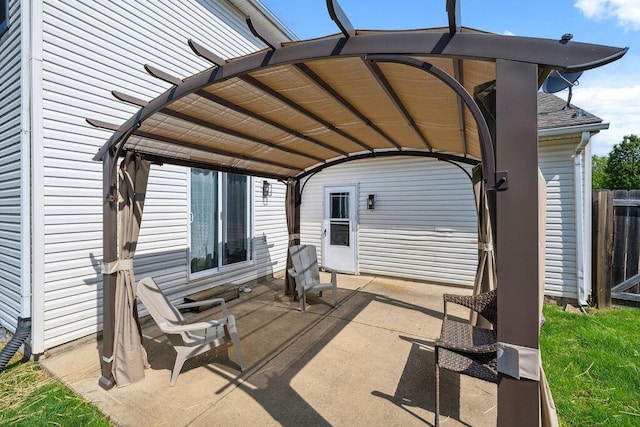 2909 W Barnhill Pl, Xenia, OH 45385 - view of patio / terrace featuring a pergola