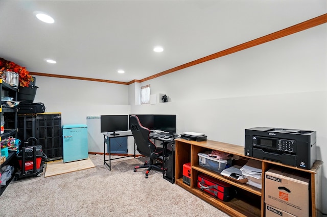 1627 Metcalfe Ave, Columbus, OH 43207 - carpeted office with crown molding and recessed lighting