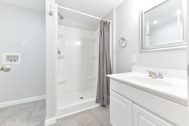 127 Brads Way, Russells Point, OH 43348 - bathroom featuring vanity and curtained shower