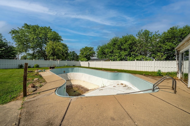 302 N W St, Arcanum, OH 45304 - view of pool with a fenced backyard and a patio area