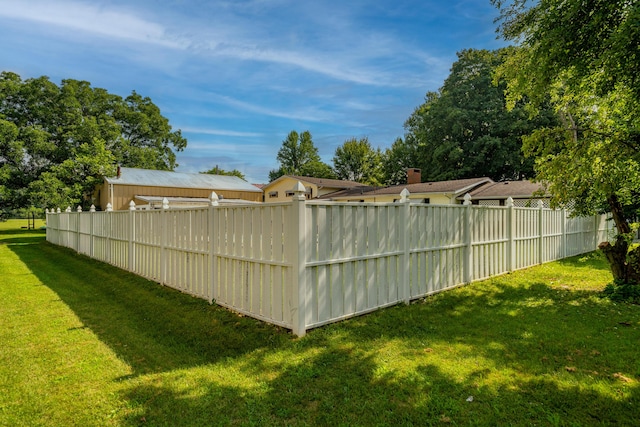 302 N W St, Arcanum, OH 45304 - view of yard