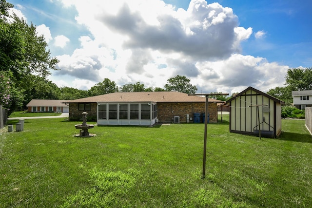 6851 Locustview Dr, Dayton, OH 45424 - photo 33