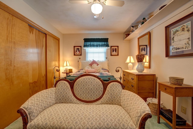 bedroom featuring a closet and a ceiling fan