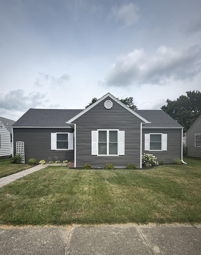 909 Wilkins St, Celina, OH 45822 - photo 1