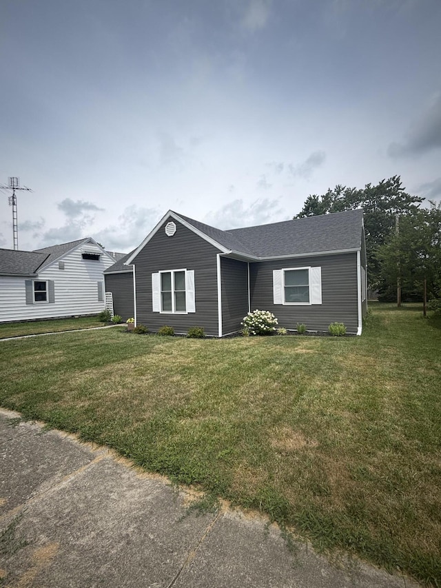 909 Wilkins St, Celina, OH 45822 - photo 2