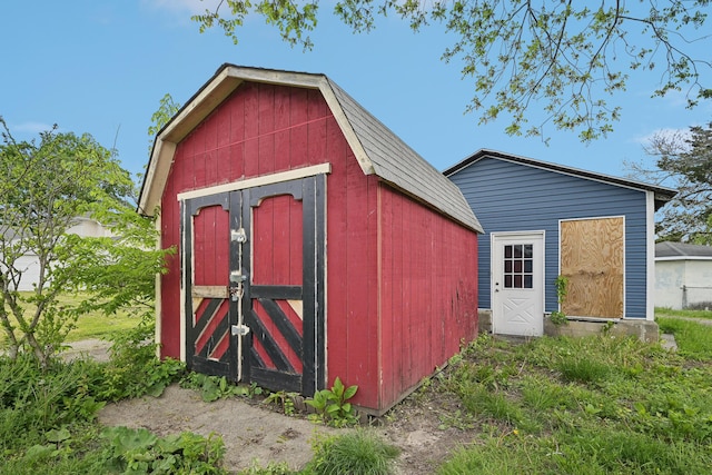 1566 Cora St, Springfield, OH 45503 - view of shed