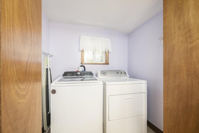 312 E Buckeye St, Belle Center, OH 43310 - washroom with washing machine and dryer