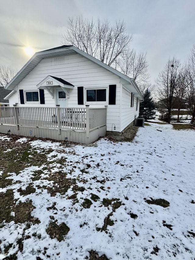 view of front of house featuring central AC unit