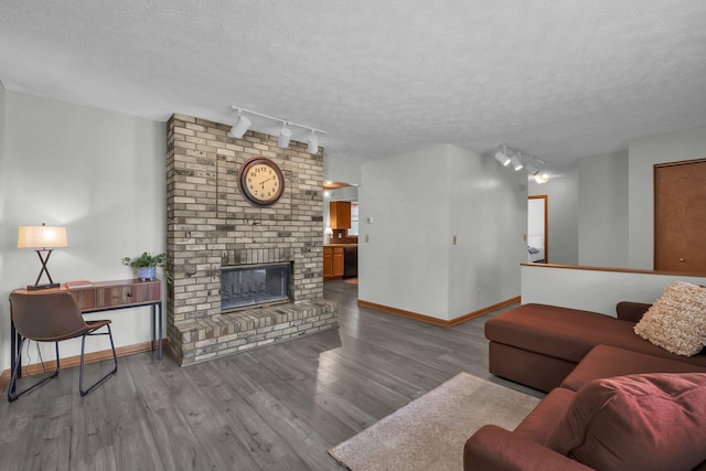 1885 Itawamba Trl, London, OH 43140 - photo 2