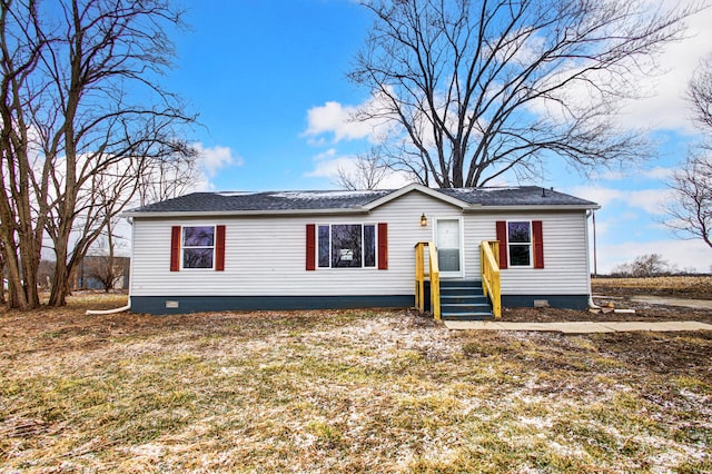 view of front of property with crawl space