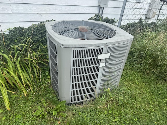 1667 Summit St, Springfield, OH 45503 - exterior view of a central AC unit