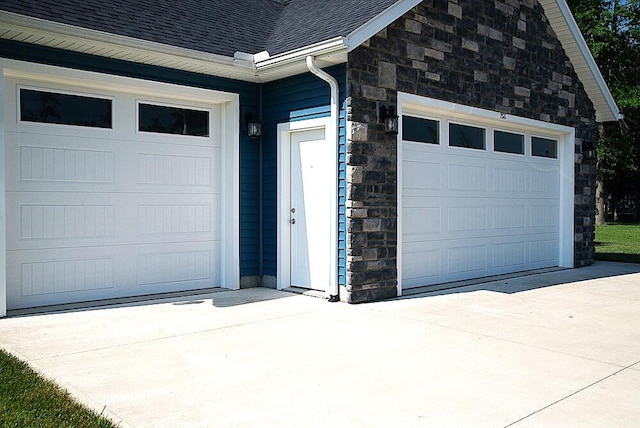 255 N Pine St, Lakeview, OH 43331 - garage with driveway