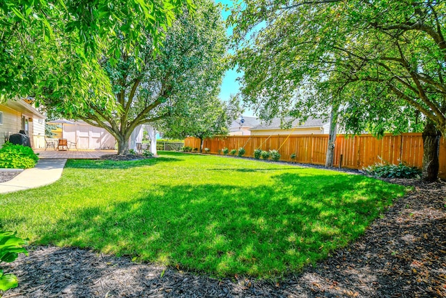 1138 Edgebrook Ave, New Carlisle, OH 45344 - fenced backyard with a wooden deck