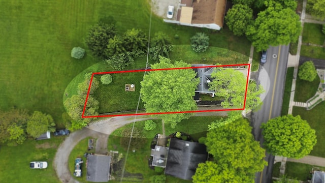 651 Eastern Ave, Bellefontaine, OH 43311 - aerial overview of property's location with property boundaries highlighted