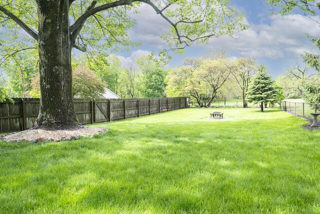 651 Eastern Ave, Bellefontaine, OH 43311 - view of yard with an outdoor fire pit