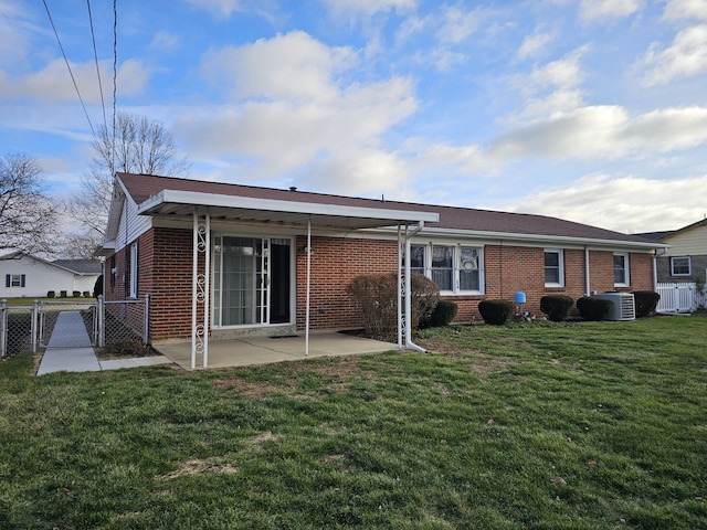 Listing photo 3 for 80 Littlejohn Rd, Troy OH 45373