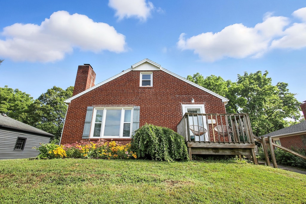 706 W Harding Rd, Springfield, OH 45504 - photo 1