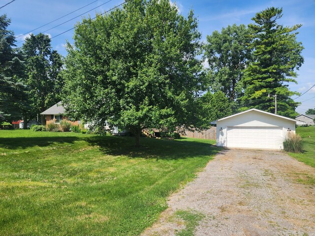 437 Washington Ave, Bellefontaine, OH 43311 - photo 3