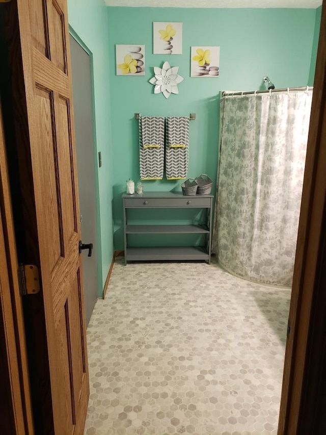 1607 Nagel St, Saint Marys, OH 45885 - full bath with a shower with shower curtain