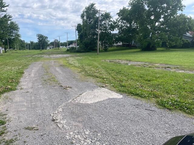 514 W Sandusky Ave, Bellefontaine, OH 43311 - photo 2