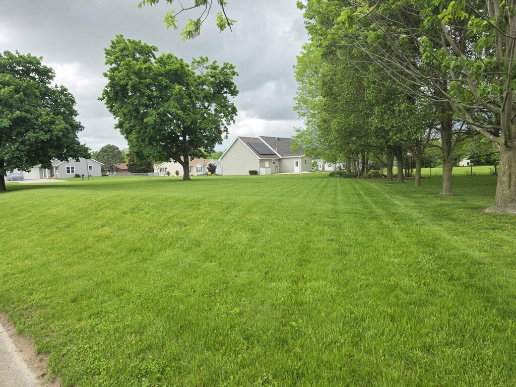 724 Indiana Ave, Saint Marys, OH 45885 - photo 1