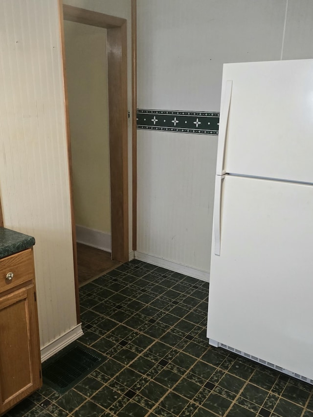 833 E Southern Ave, Springfield, OH 45505 - photo 9