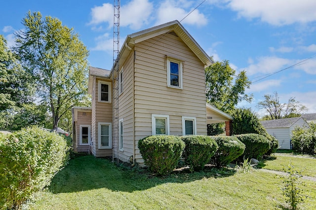 Listing photo 3 for 1159 S Ridge Ave, Troy OH 45373