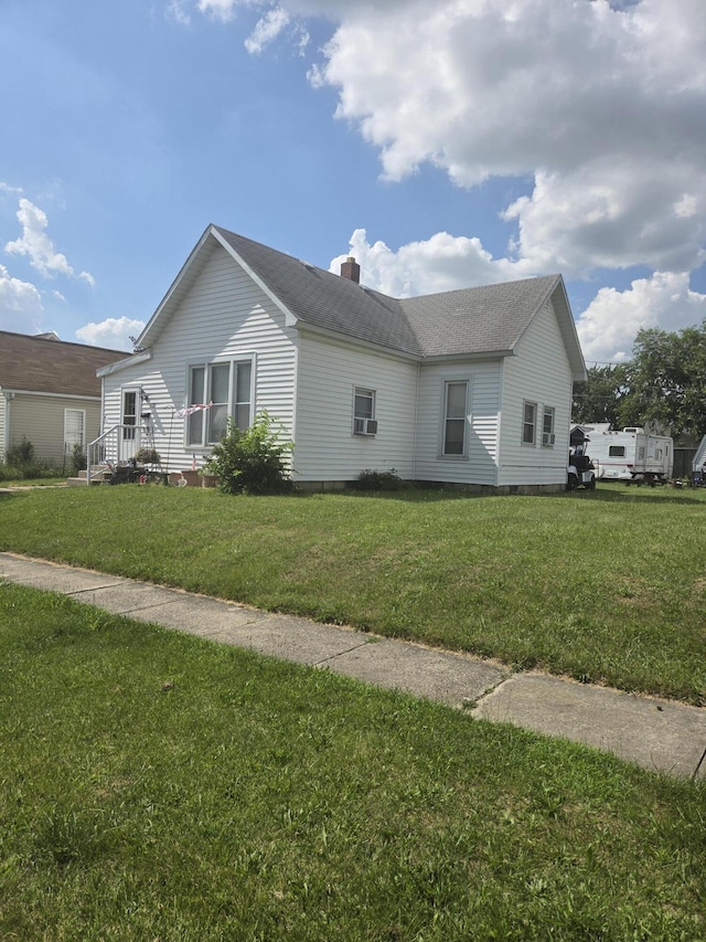 926 Hendricks Ave, Saint Marys, OH 45885 - photo 1