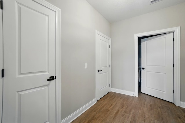 1505 Kingsgate Rd, Springfield, OH 45503 - corridor with wood finished floors and baseboards