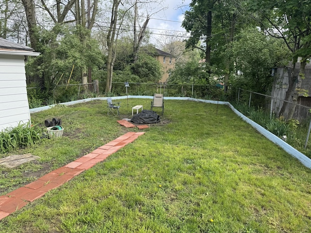 914 Mitchell Blvd, Springfield, OH 45503 - view of yard